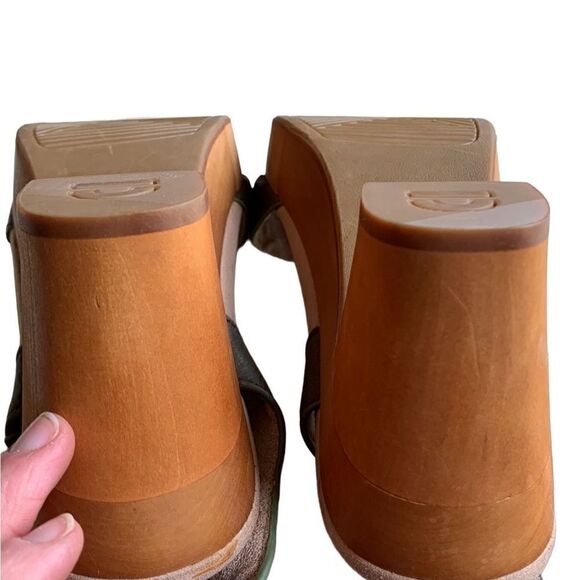 Earth Oak Chestnut Forest Green Leather Platform Sandals Size 9.5 - Picture 6 of 9